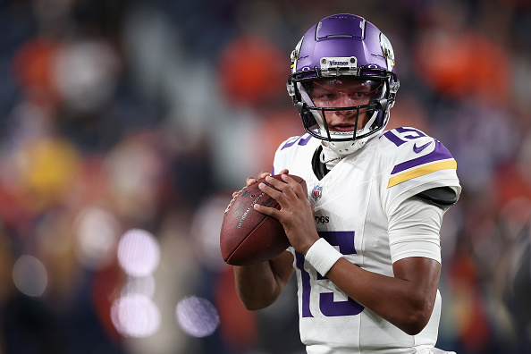 Vikings Qb Josh Dobbs Rebounds After Turnover On First Drive Of Snf