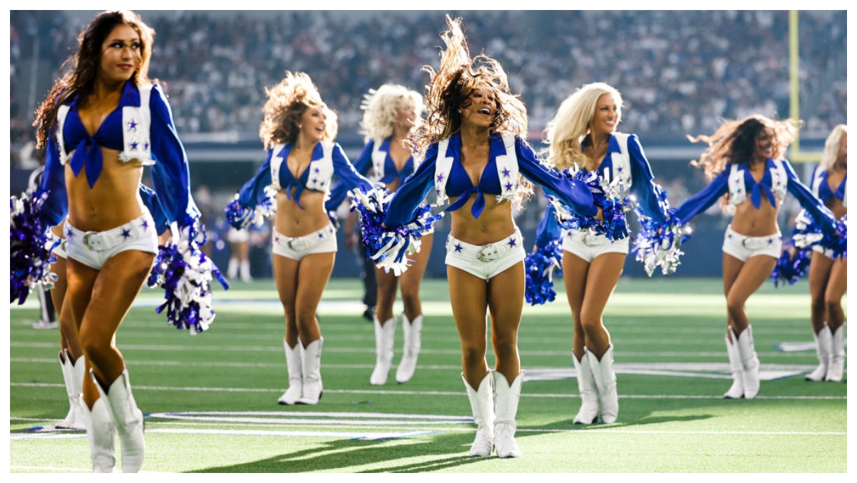 Cowboys Cheerleader Who Said Packers Were Disrespectful 'You've Missed