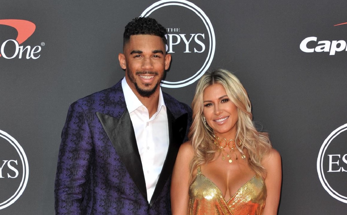 NHL Star Had His Ex-Wife Anna Kicked Out Of The Arena After She Showed