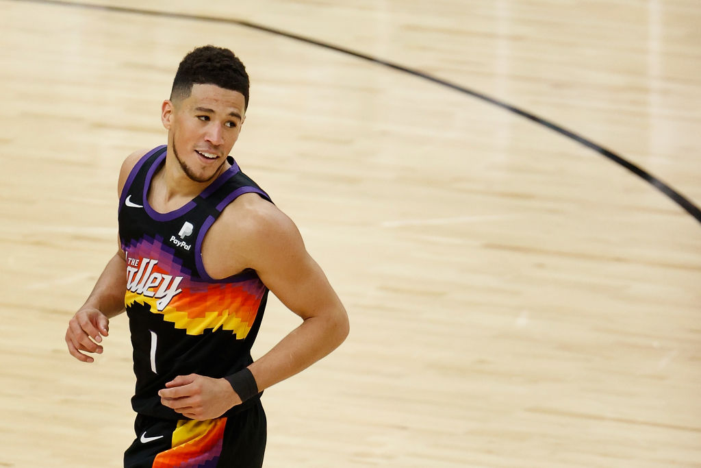 Congrats To Devin Booker, First Athlete To Avoid The Kardashian C