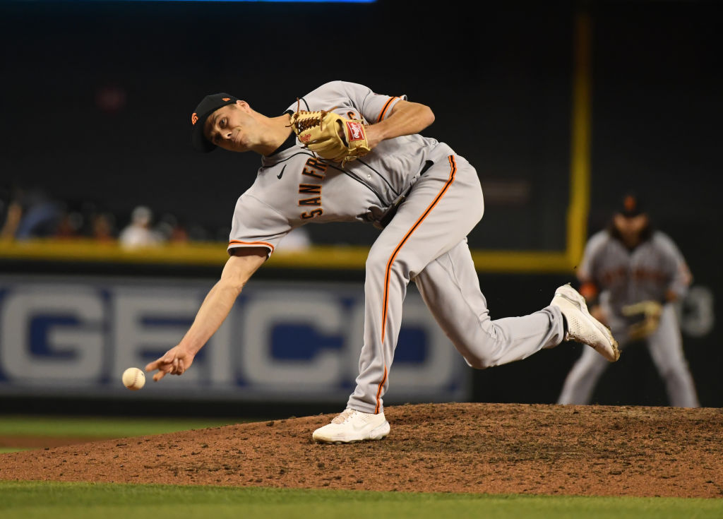 Tyler Rogers Throwing 'Stupid' Rising Slider That Looks Impossible To