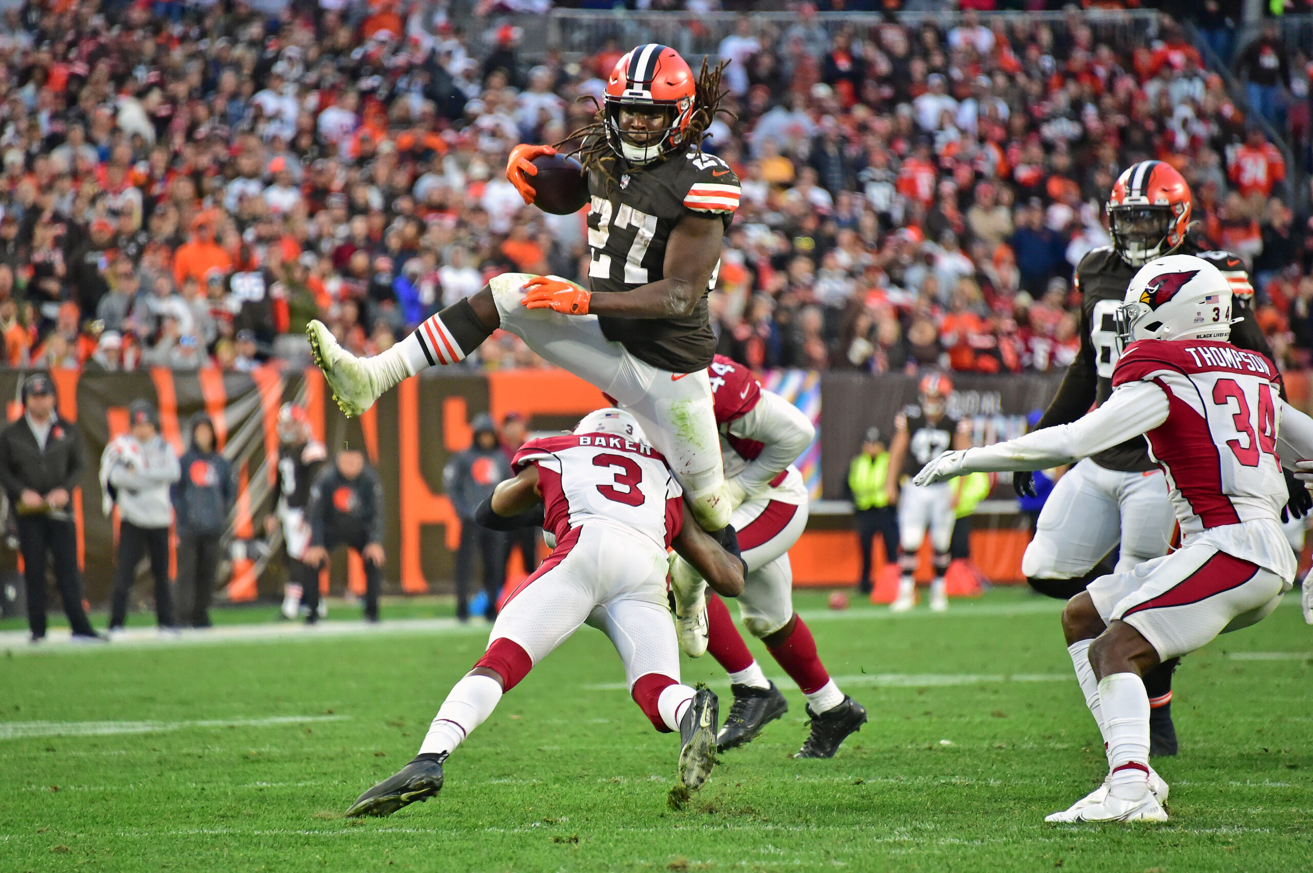 Browns Deny Kareem Hunts Trade Request Will This Spark A Trend 8625