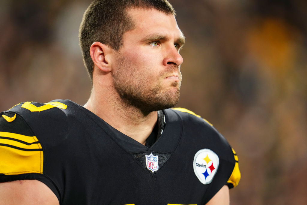 Steelers Edge Rusher T.J. Watt Becomes NFL's Highest Paid Non-Quarterback