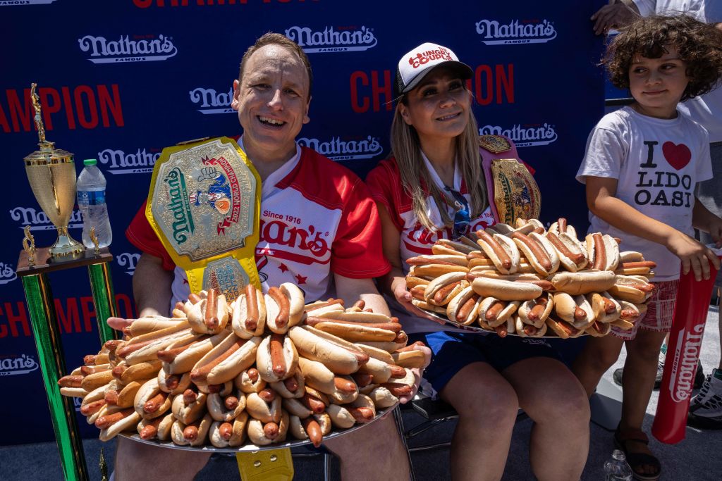 Joey Chestnut In Talks To Return Back To Nathan's 4th Of July Hot Dog