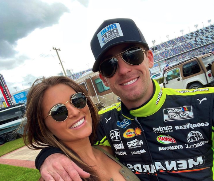 Bad News, Ladies Ryan Blaney's Still Going Strong With Hooters