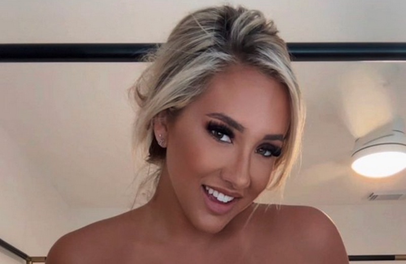 Salma Hayek Respects Summer, Vols Fan Sara Blake Cheek Analyzes S