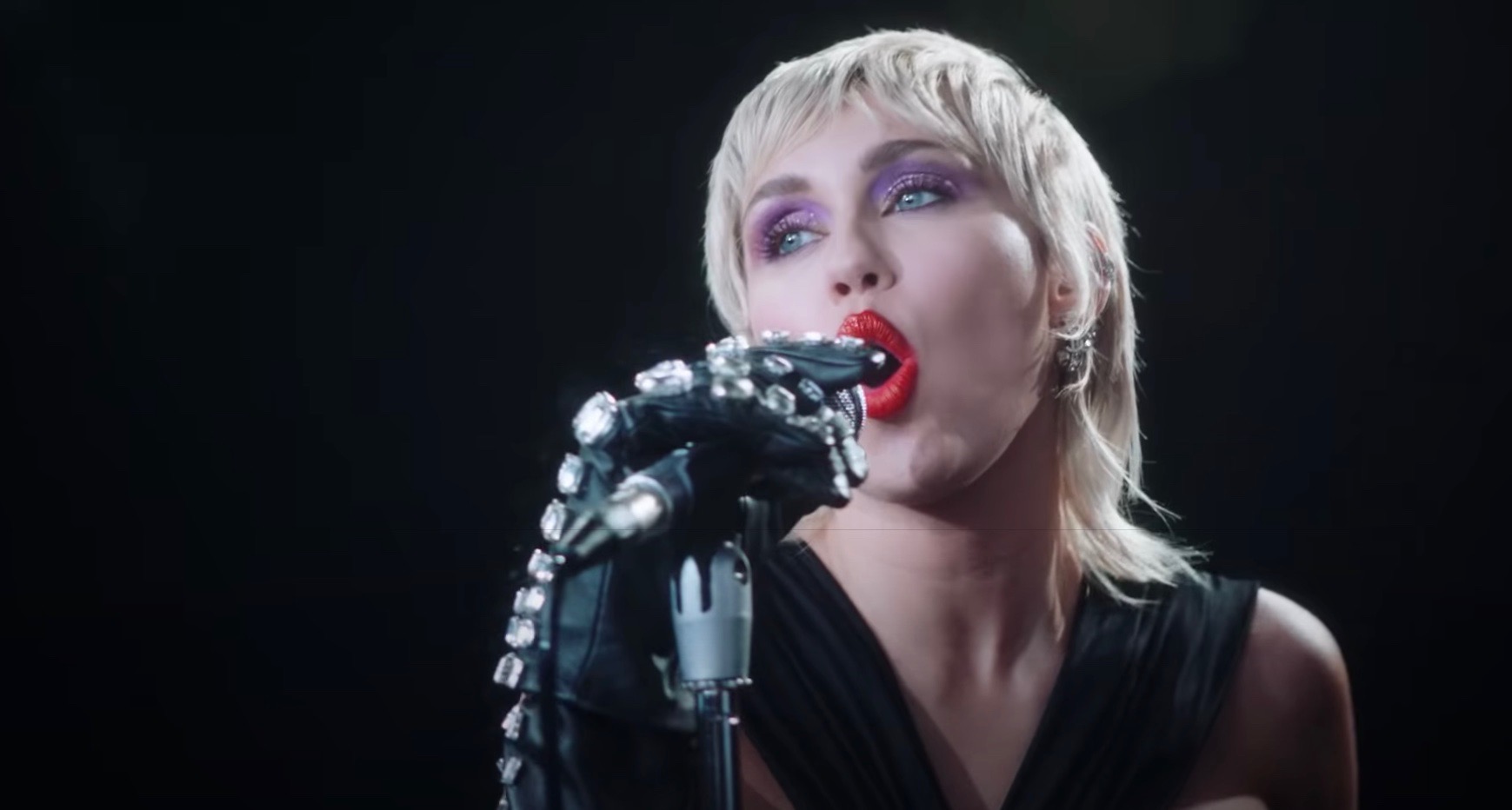 Miley Cyrus 'Midnight Sky' Song and Video Are Fantastic