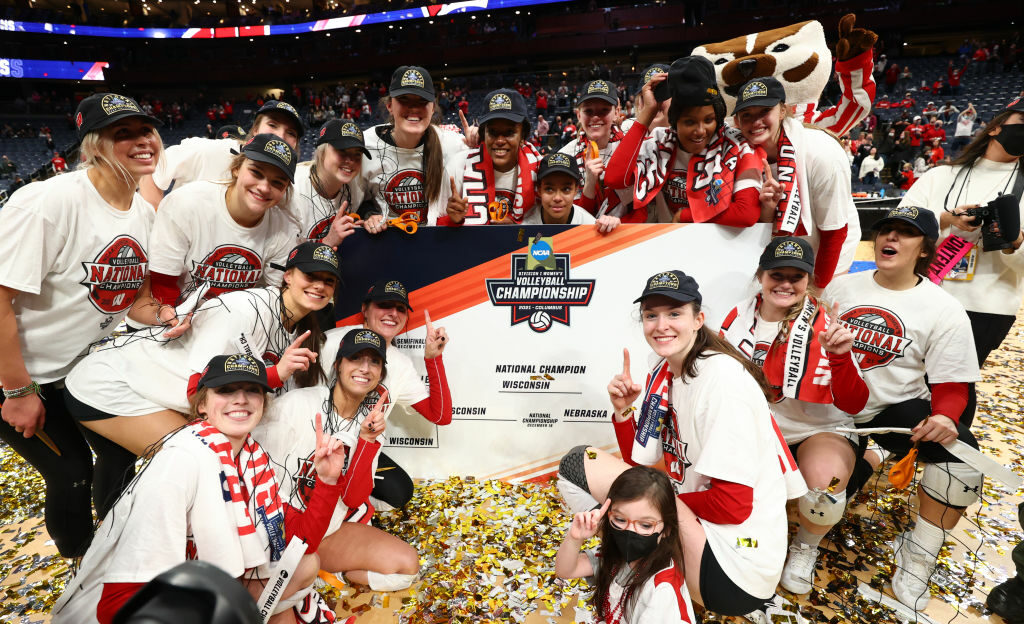 Wisconsin Volleyball Team Returns After Nude Photos/Videos - outkick OutKick
