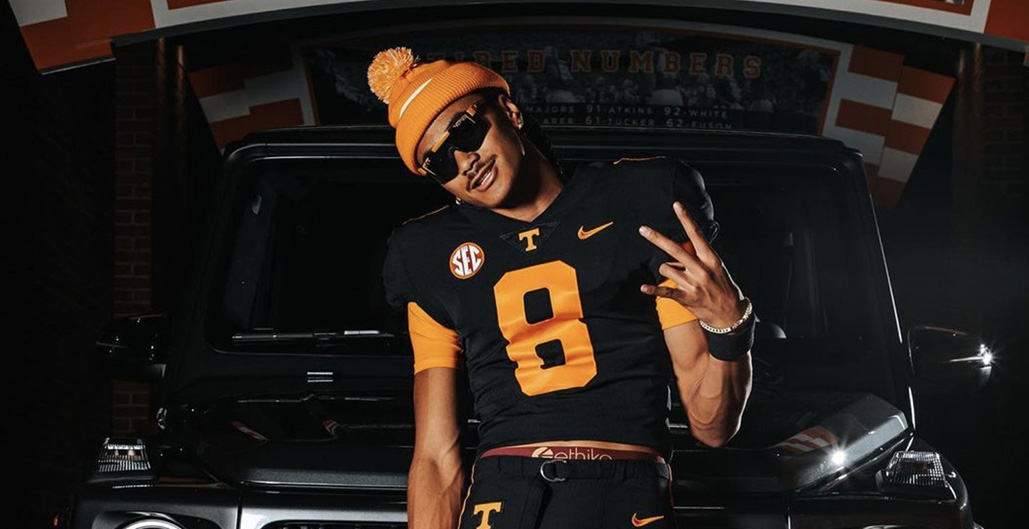 5* QB Nico Iamaleava Forced To Do Push-Ups On First Day At Tennessee