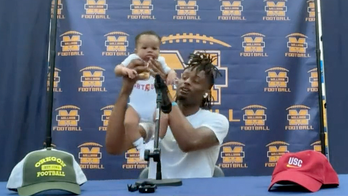 4-Star Recruit Uses Infant Child For Wholesome Commitment To USC | OutKick