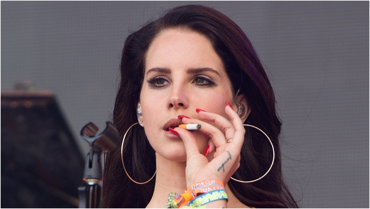 Lana Del Rey Goes Viral With Gun Photo