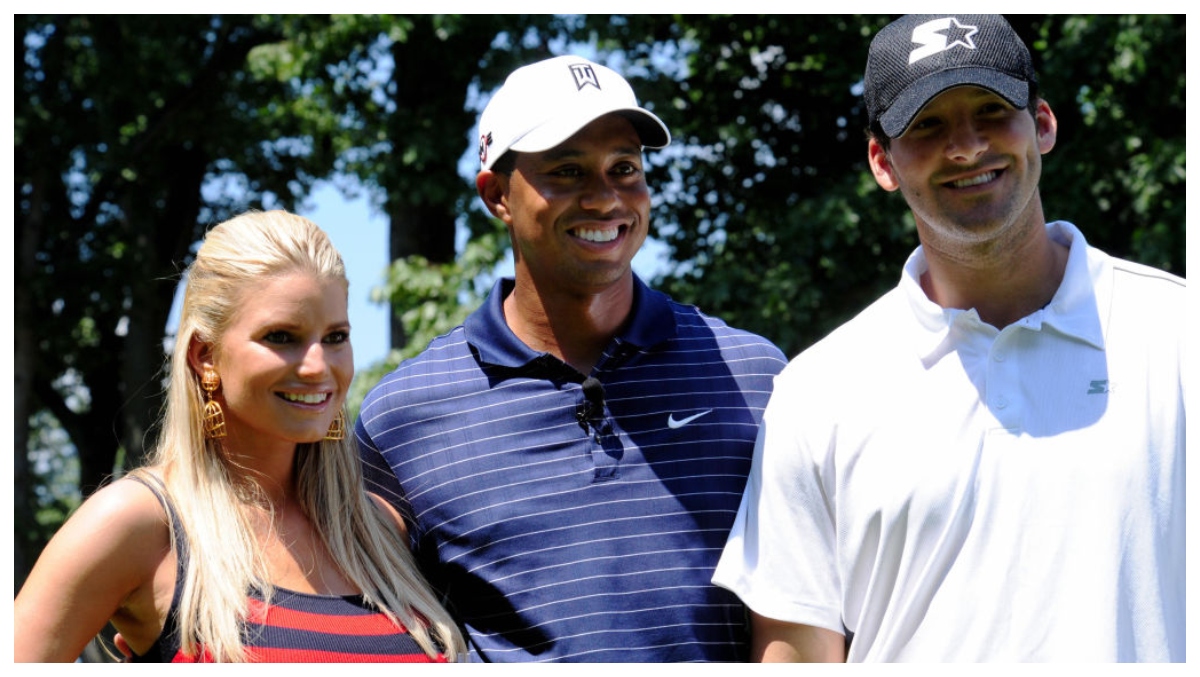 Tony Romo Compares His Awful Announcing To Tiger Woods In Wild Analogy ...