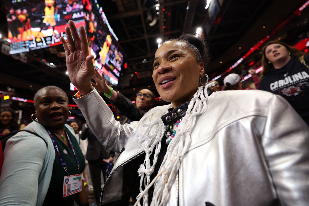 Dawn Staley Is Latest Prominent Woman In Sports Who Doesn't Protect ...