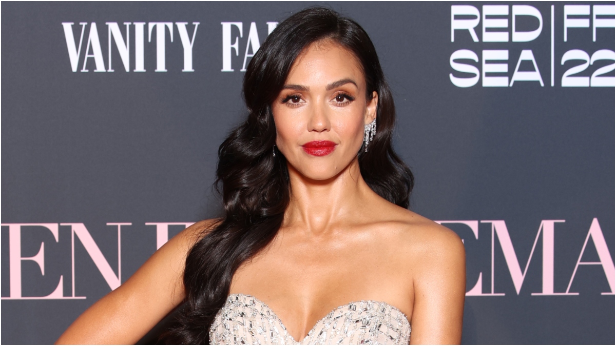 Jessica alba stuns in intense trigger warning trailer outkick