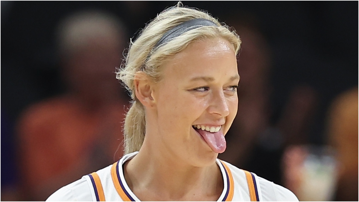 WNBA Player Complains Chartered Planes Are Too Small | OutKick - How Tall Is Sophie Cunningham? – WNBA Player’s Height Details