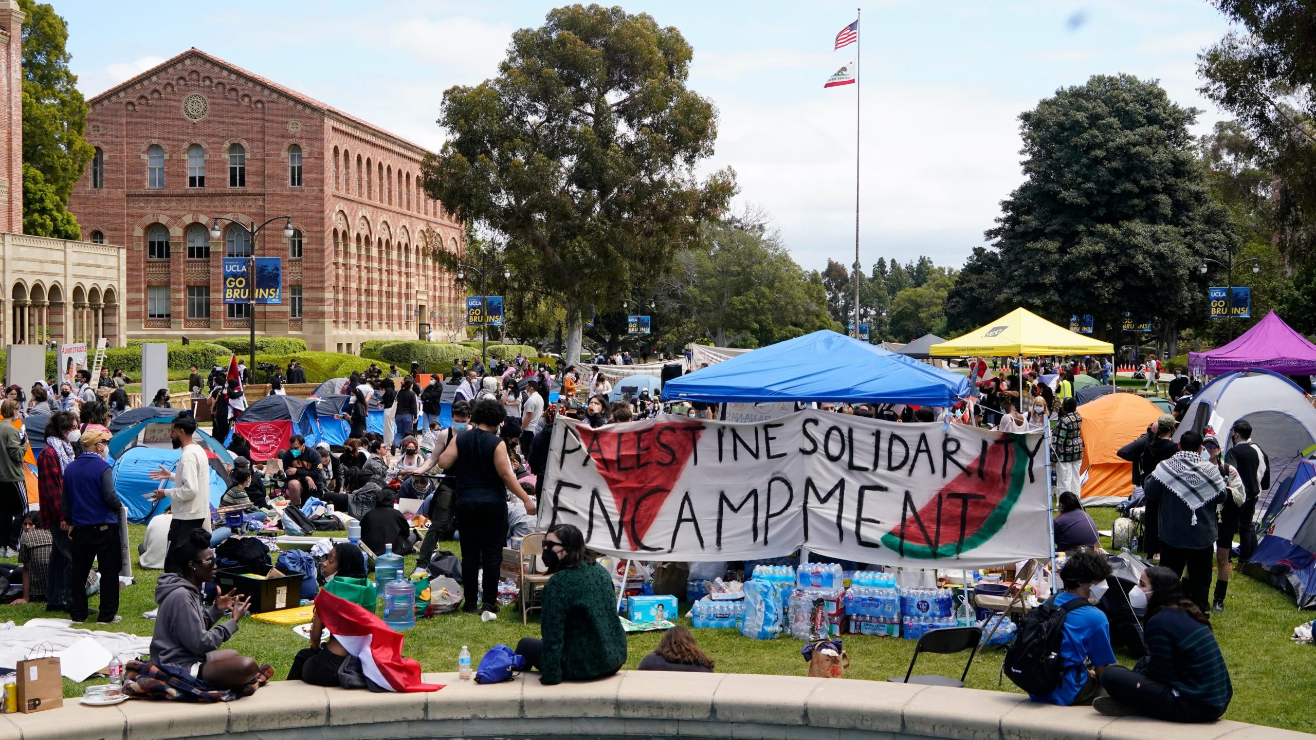 UCLA Anti-Israel Protestors Requesting Donations For 'Vegan Food