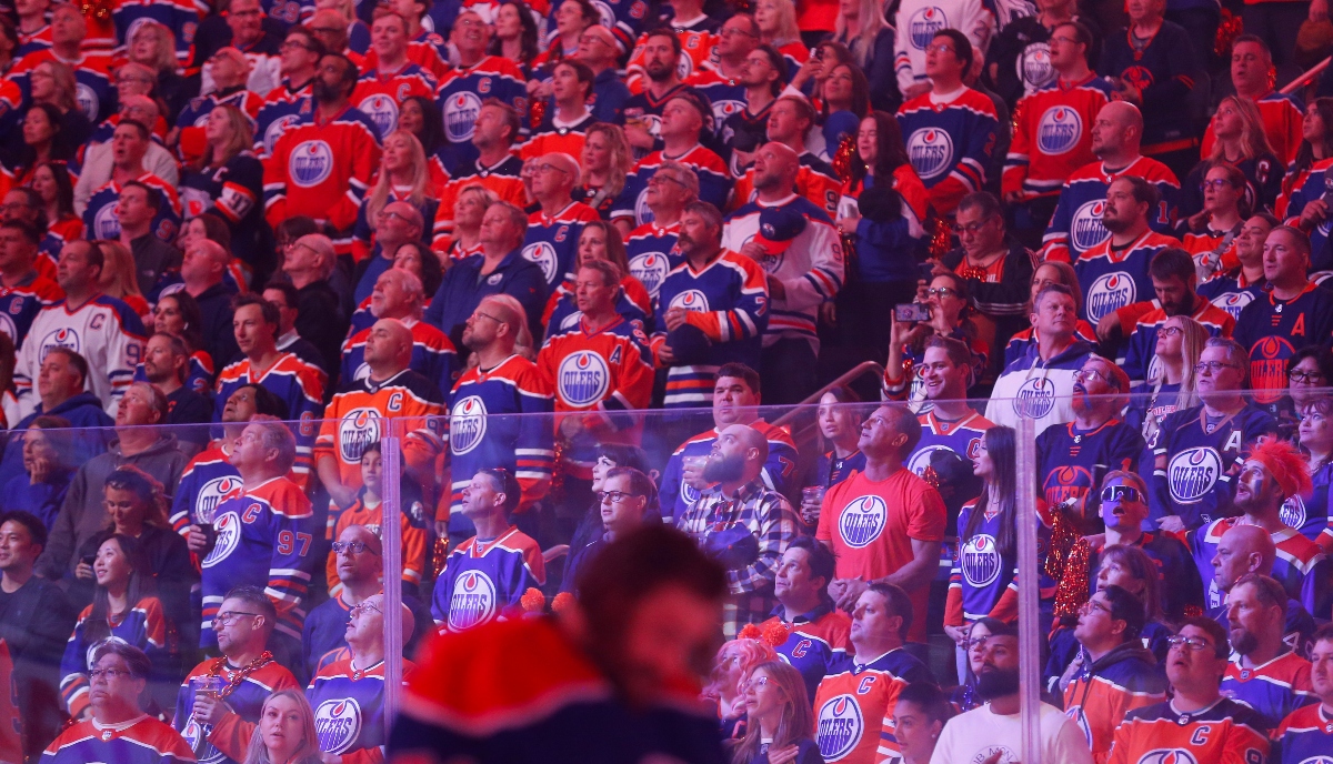 Flashing Oilers Fan Receives Multiple Lucrative Offers From Adult Sites |  OutKick