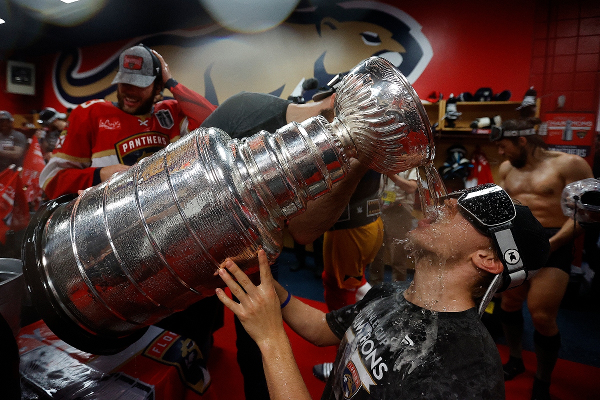 Florida Panthers Fan Drops FBomb On Live TV During Stanley Cup Parade