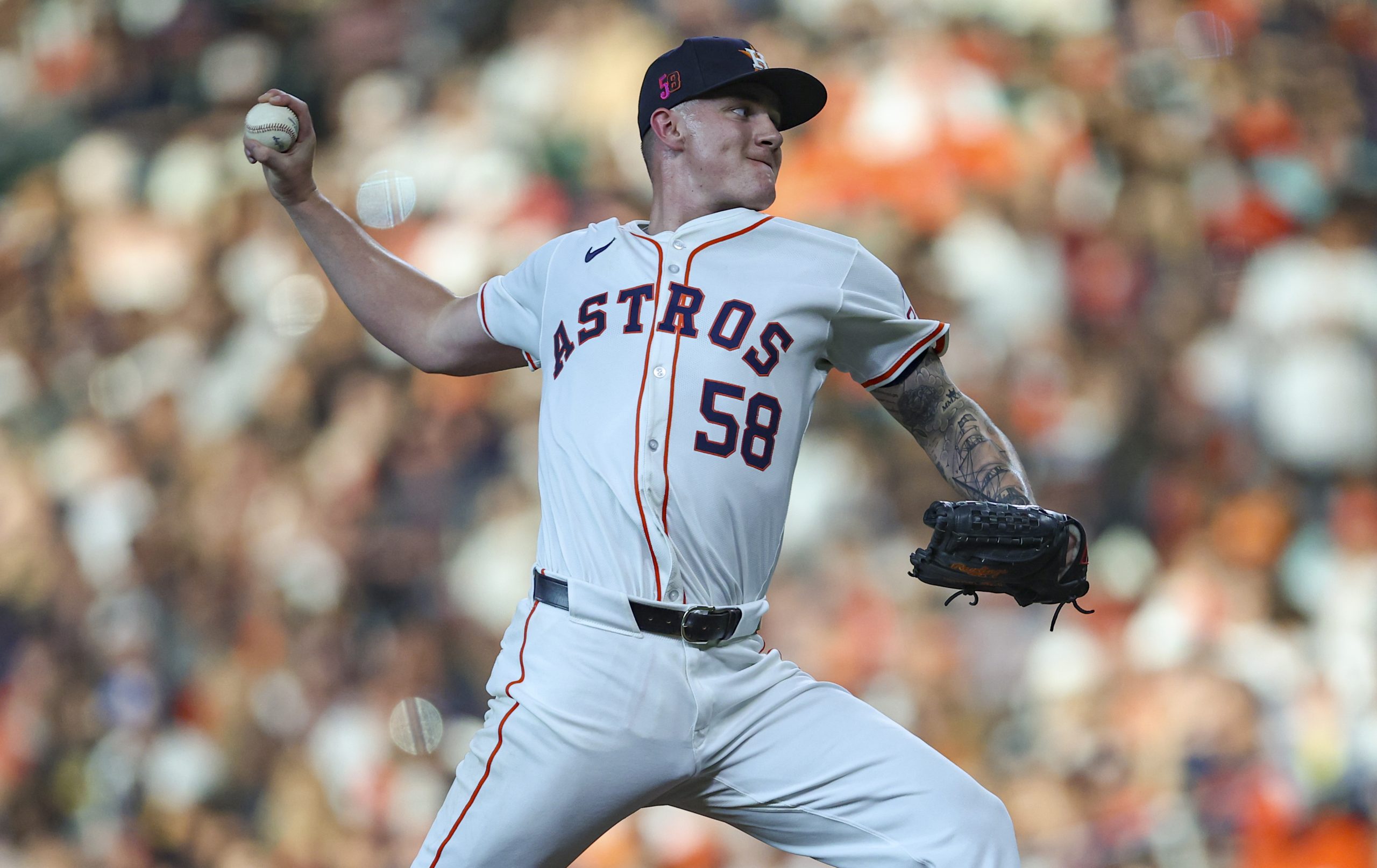 Astros will strike a different tone against Singer