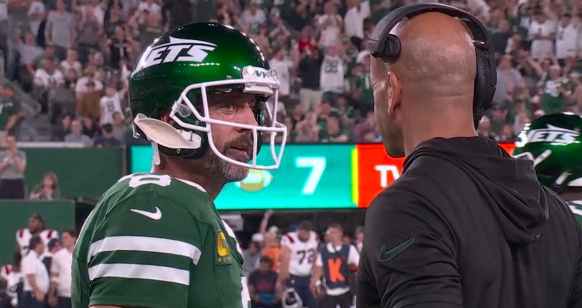 NFL Fans React To Uncomfortable Sideline Staredown Between Aaron Rodgers, Coach Robert Saleh