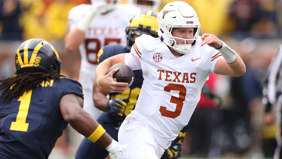 Texas Longhorns Defeat Michigan 31-12