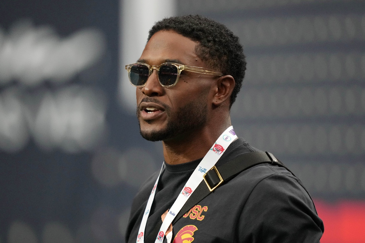 Reggie Bush Thwarts Home Invasion in Encino