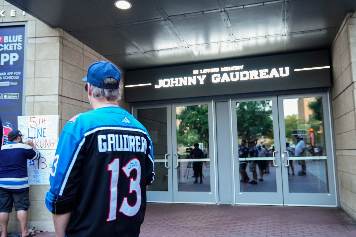 NHL writer posts classless note on Johnny Gaudreau’s death, Blue Jackets