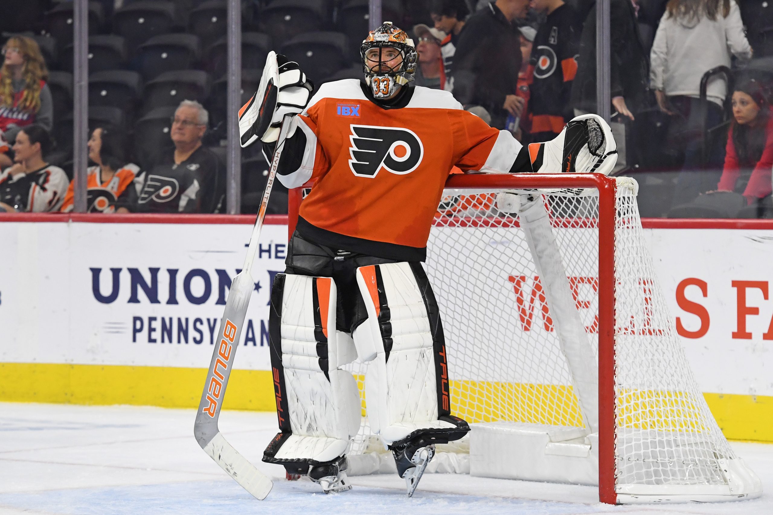 Kings Defeat Flyers with Strong Third Period