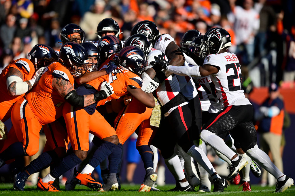 Broncos Defeat Falcons 38-6 in Week 12