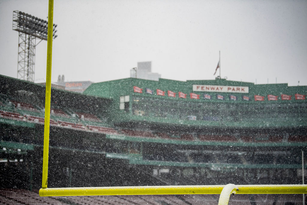 ‘Pesky Pole’ Has College Football Fans Laughing At Fenway Bowl Setup