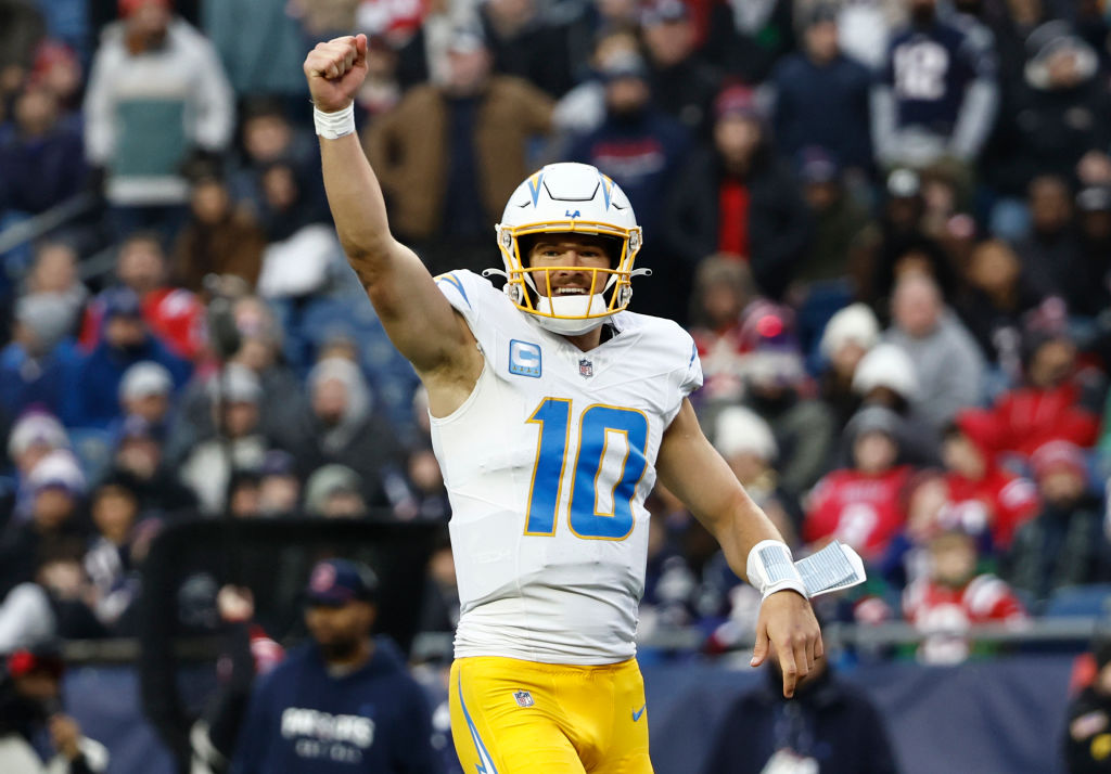 Chargers Defeat Patriots 40-7, Secure Playoff Spot