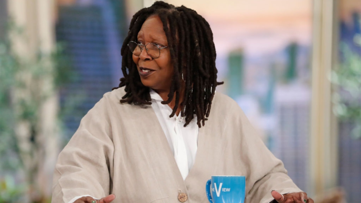 Whoopi LOSES IT, Rips Up Apology Note To Trump After ‘View’ Autopen ‘Joke’