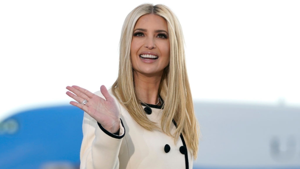 Ivanka Trump Shows Off Toned Abs, Encourages Health Resolutions