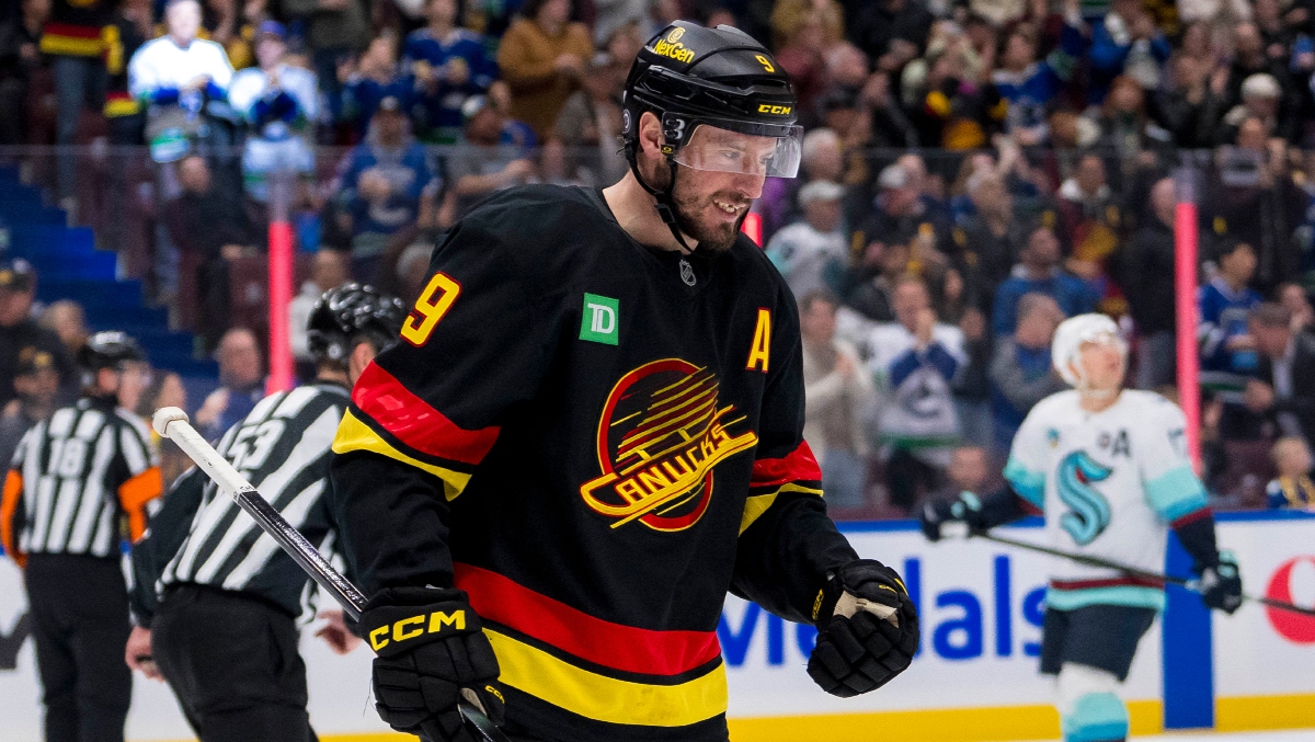 Rangers Reportedly Threw A Hail Mary To Bring Back JT Miller In