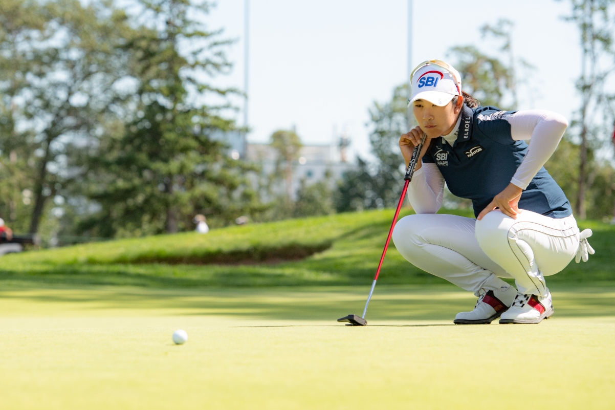 LPGA Tour Winner Enrages Golf Fans After Using AimPoint On 1-Foot Putt