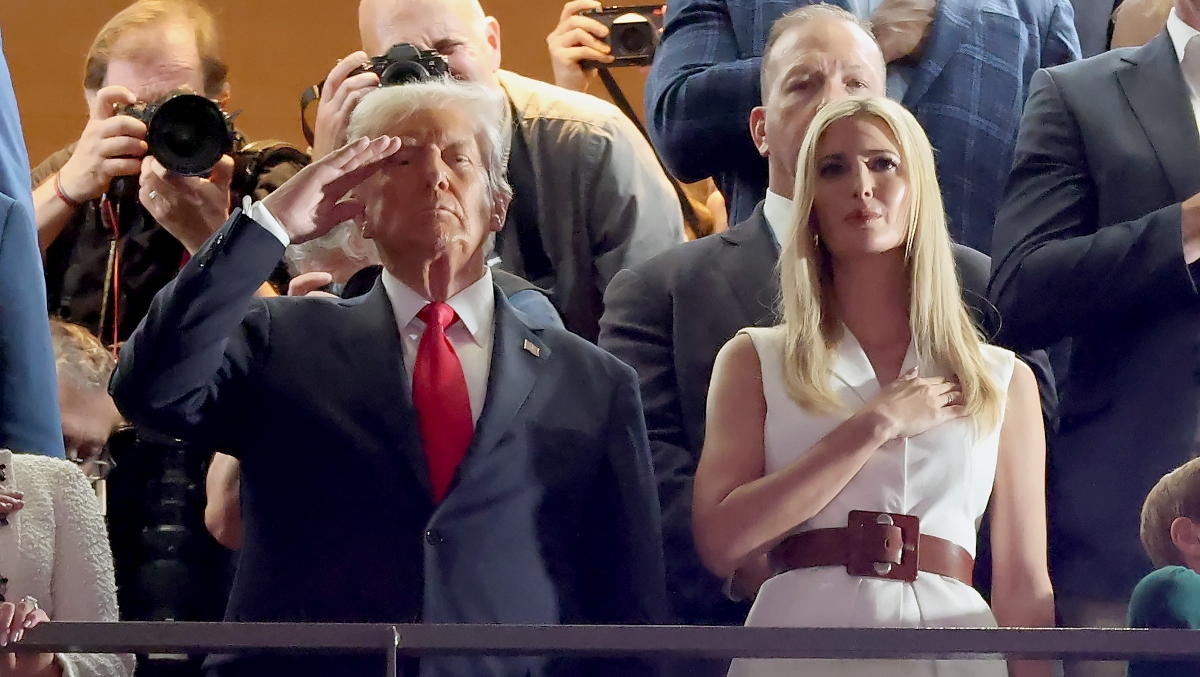 Patrick Mahomes&rsquo; Family Stopped By To Say Hello To Donald Trump At