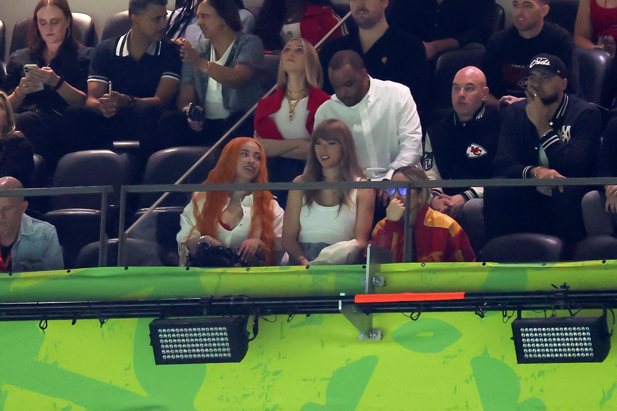 Magazine calls super bowl booing of taylor swift chilling blames
