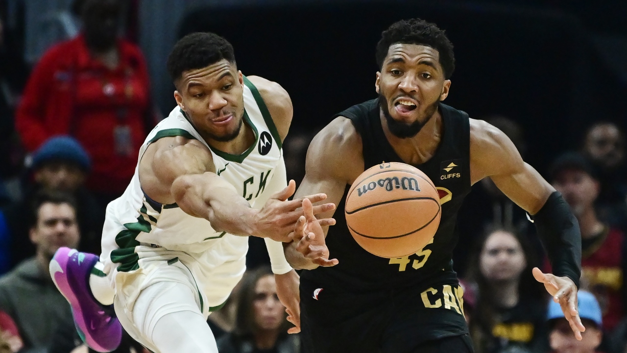 Cleveland Cavaliers Eye 14th Win as They Clash with Milwaukee Bucks