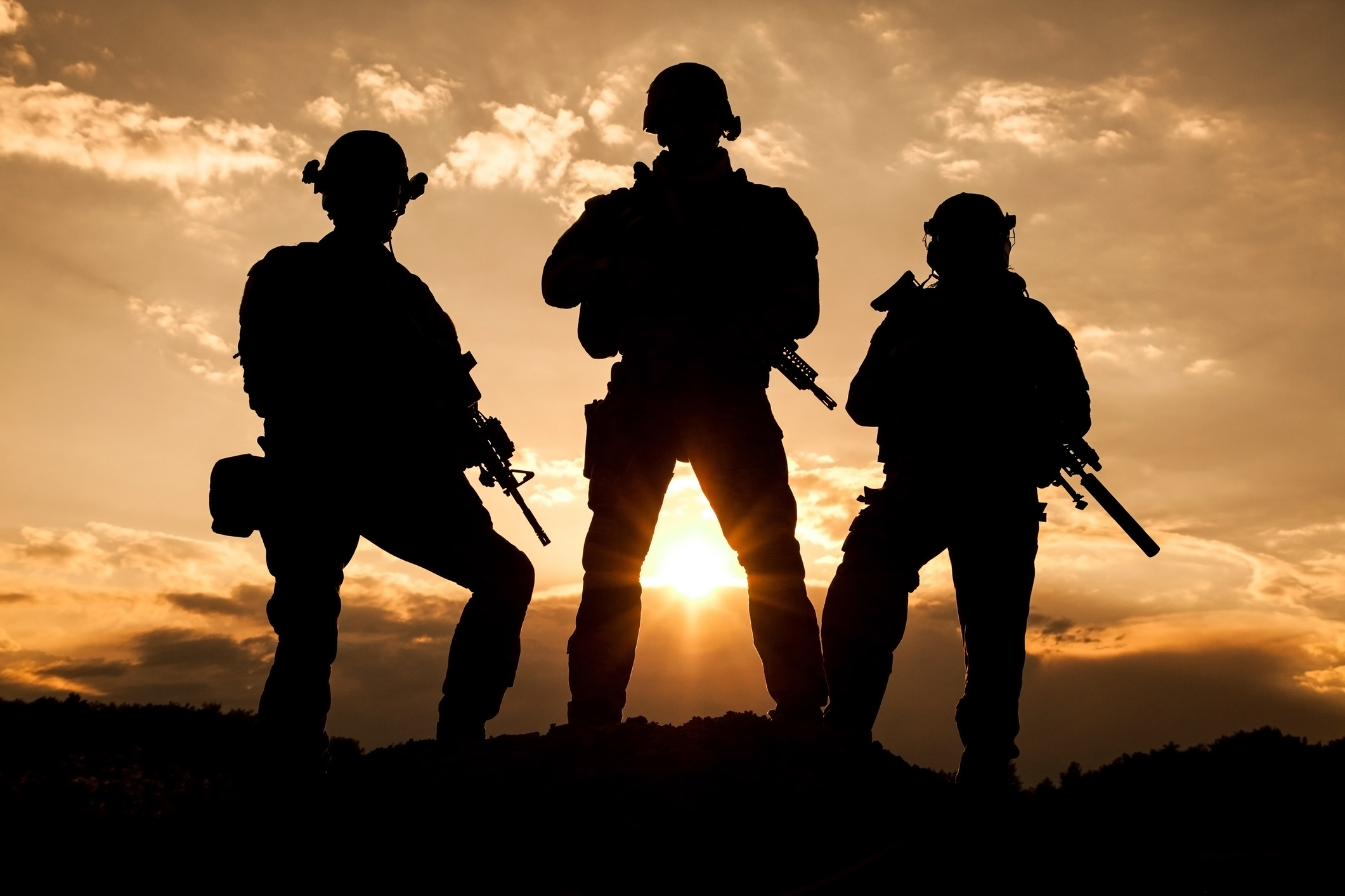 Thousands Nationwide Honor Fallen Navy SEAL Lt Michael Murphy with Murph Challenge on Memorial Day
