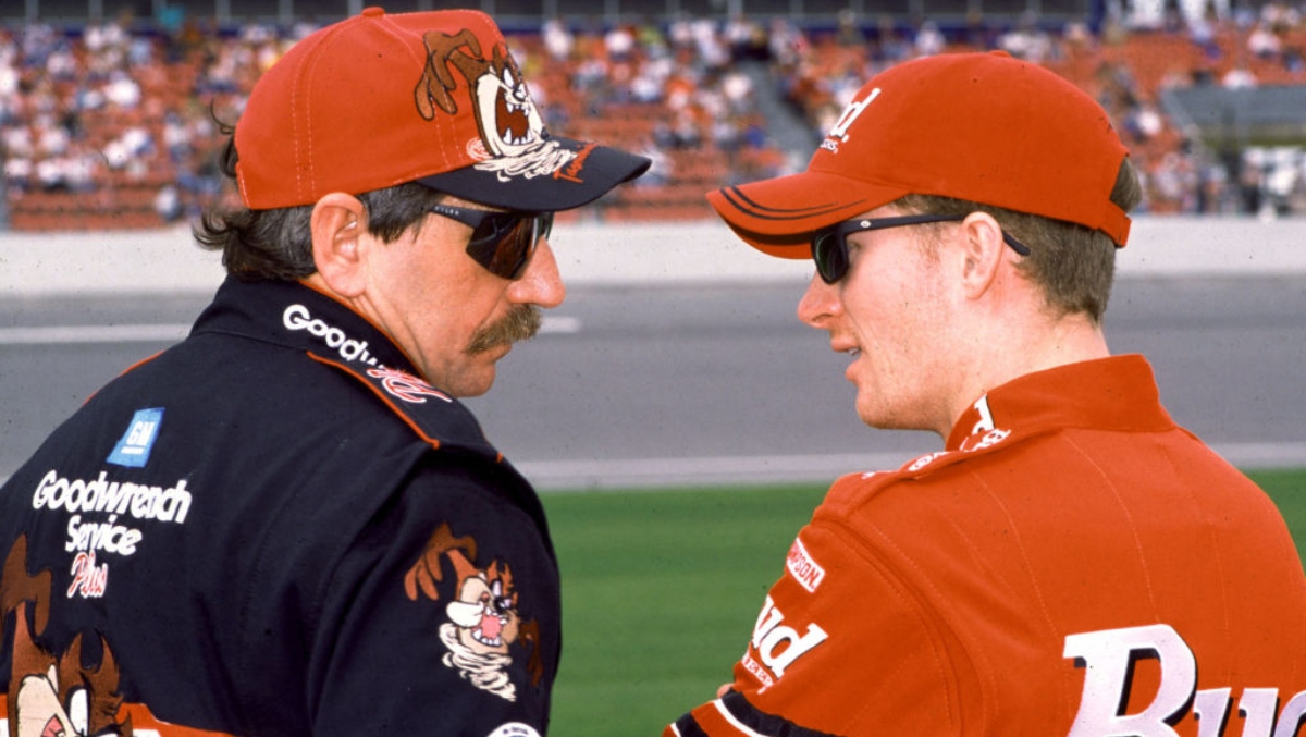 Dale Earnhardt Jr. Leads Effort to Save Struggling Hickory Motor Speedway