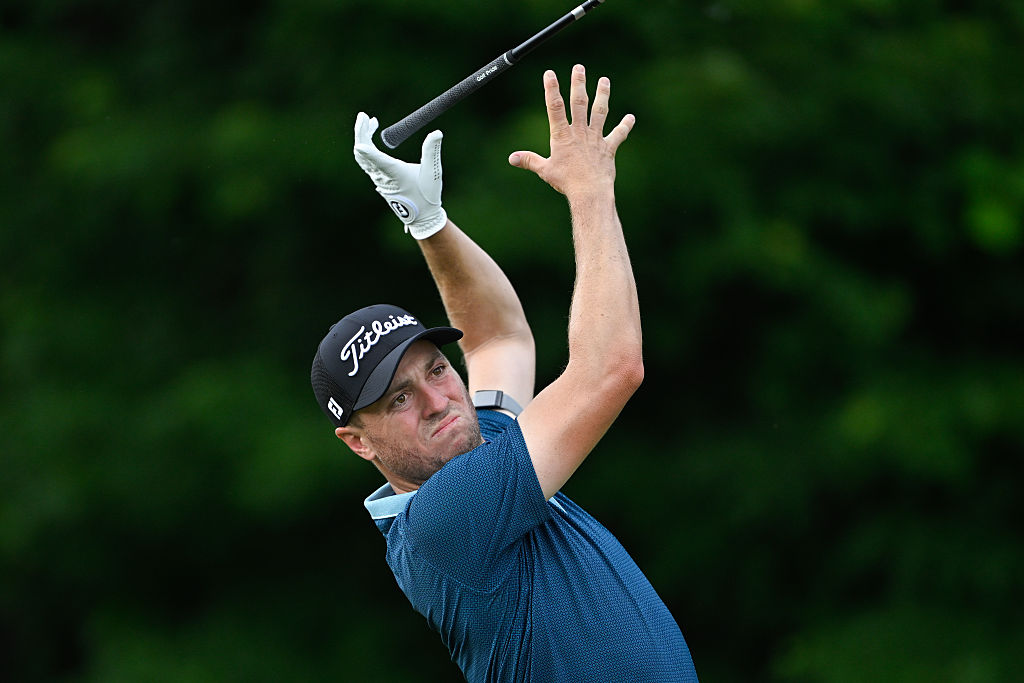 Justin Thomas Nearly Hits Volunteer After Throwing Driver In Frustration In Embarrassing Scene