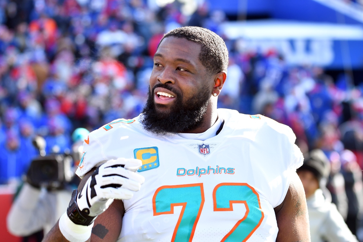 Former NFL Pro Bowl Player Details Gruesome Toll Injuries Took On Him Before Retirement