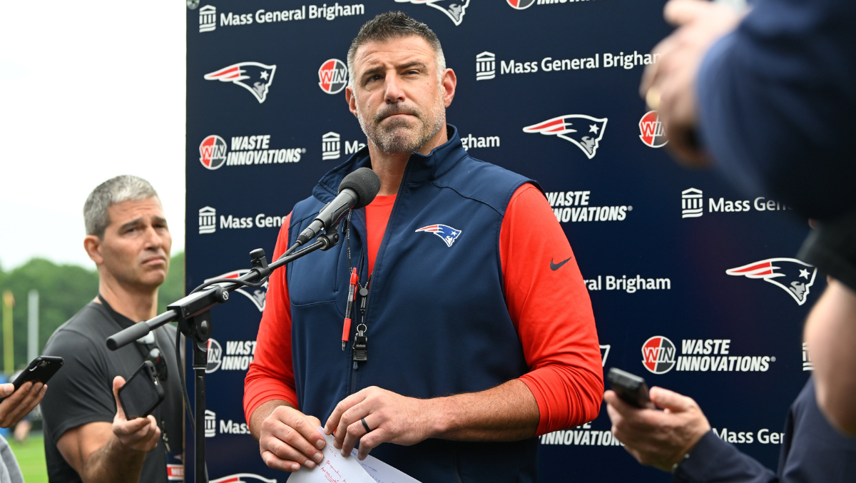 Mike Vrabel Recalls 1997 Steelers Rookie Camp Fight Earning Greg Lloyd's Respect