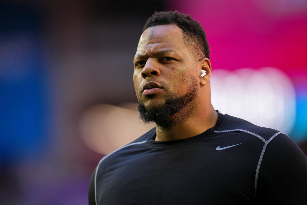 Ndamukong Suh Calls It A Career With Emotional Announcement
