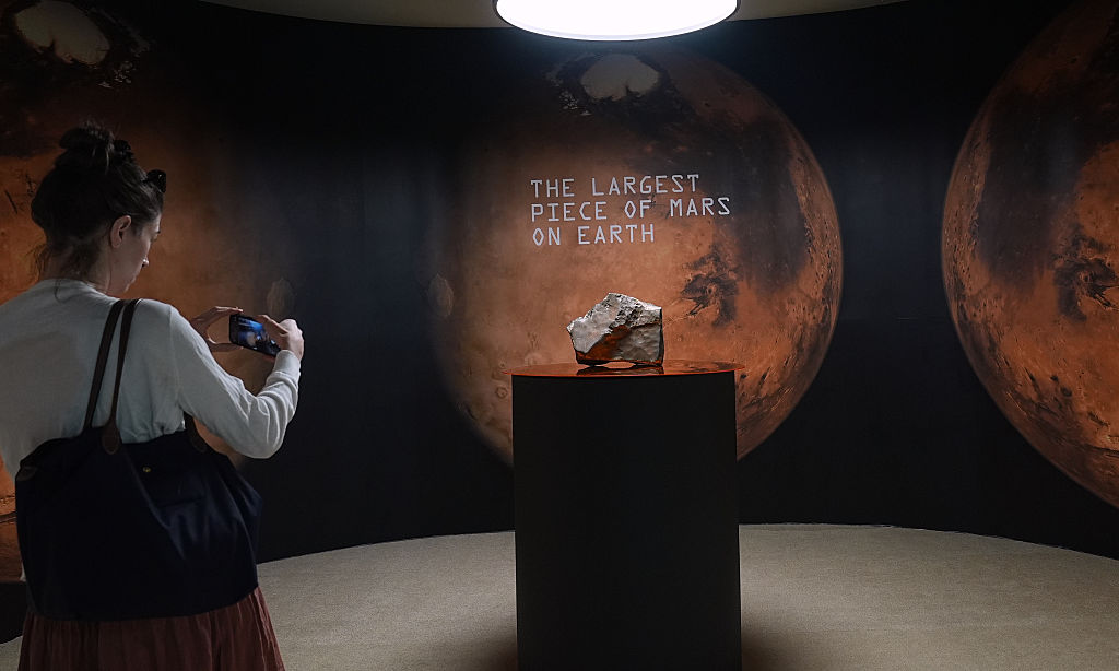 If You've Ever Wanted To Own A Giant Chunk Of Mars, Here's Some Cool News For You