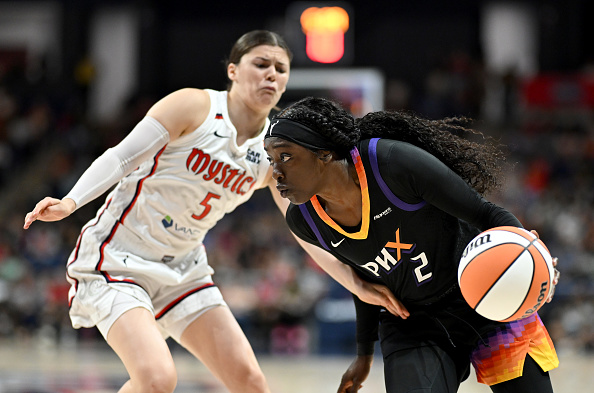 WNBA Game Halts Twice Amid Fan Disruption, Player Wig Incident