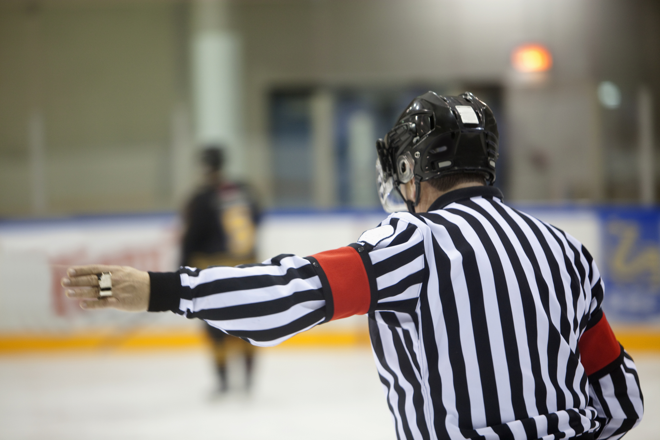 Ref Makes Team USA Player Apologize for Shooting Puck After Whistle