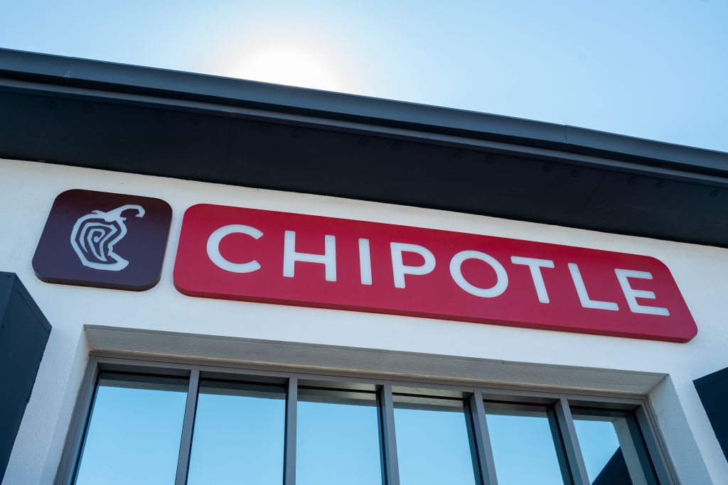 Ohio State, Florida, Georgia Athletes Score Free Chipotle NIL Deal — Coaches Pray It Doesn’t Hit On Game Day