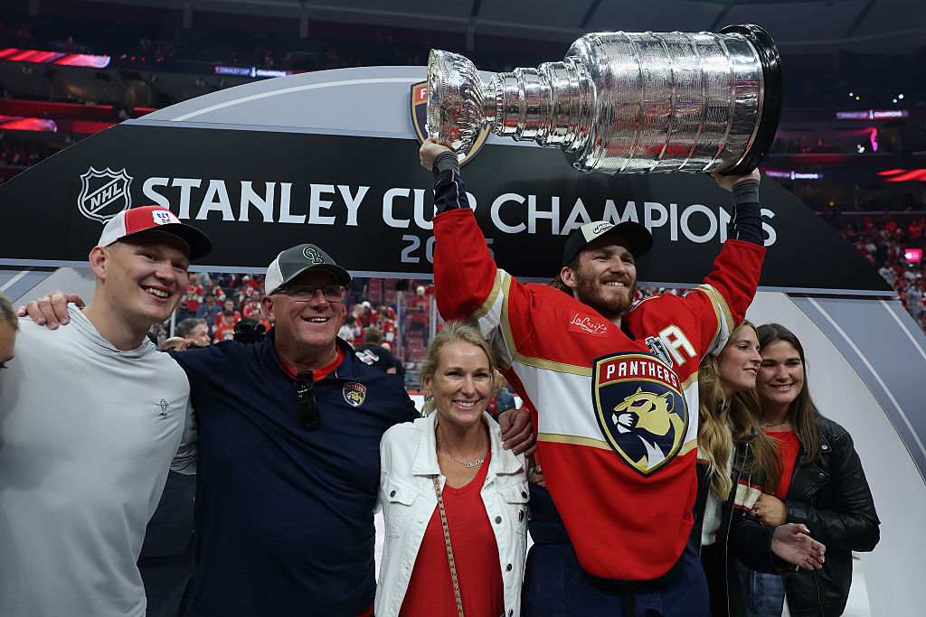 NHL 26 Deluxe Edition Video Game Cover Is A Tkachuk Family Affair