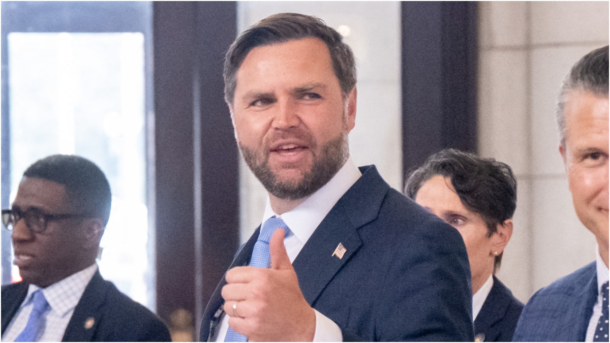 JD Vance Nukes Heckler Amid Washington, D.C. Crime Crackdown: WATCH